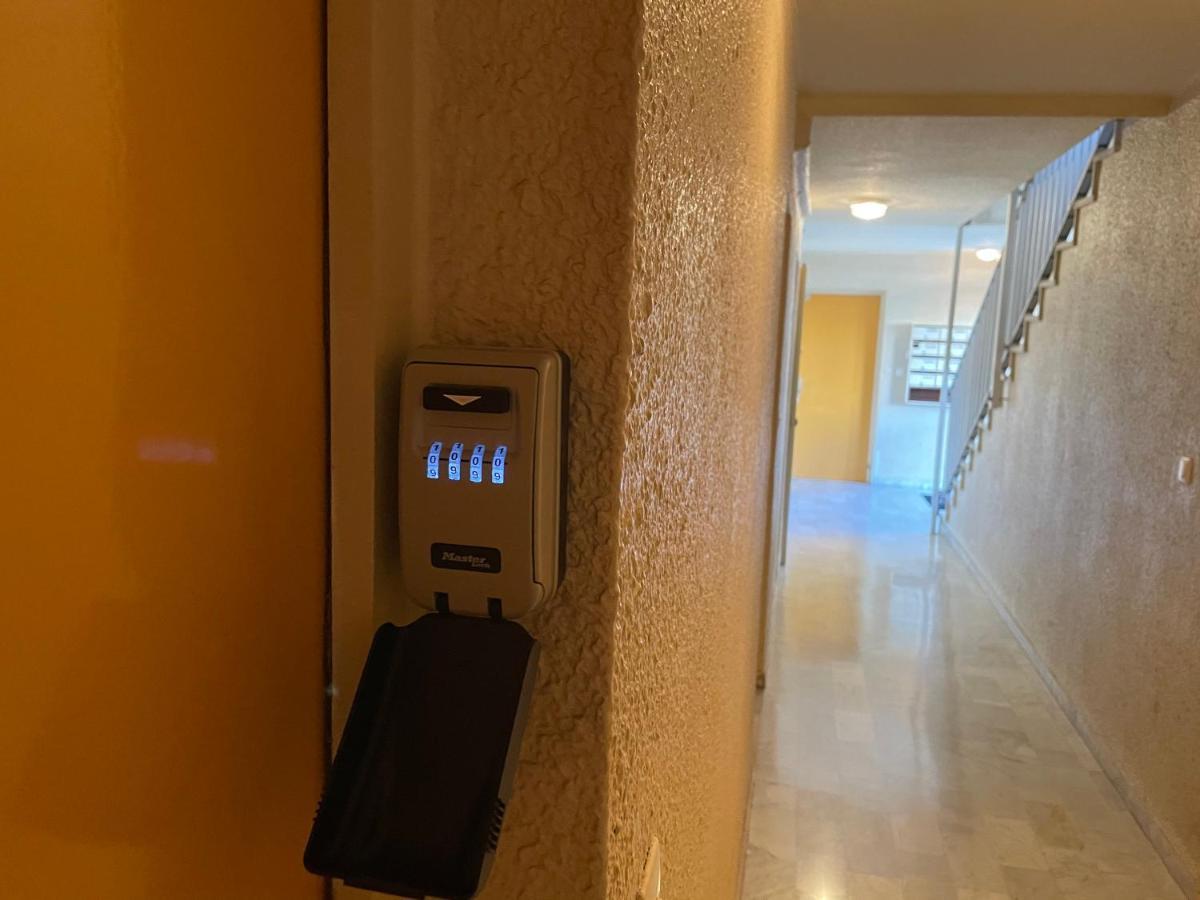 Studio - Les Pieds Dans L'Eau Agreable En Toutes Saisons 4 Couchages - Climatisation - Parking Prive - Piscine Sur Mer - Vue Magnifique Et Rare - Situation Optimum - Les Argonautes - Ile Des Pecheurs - Cap D'Agde Luaran gambar